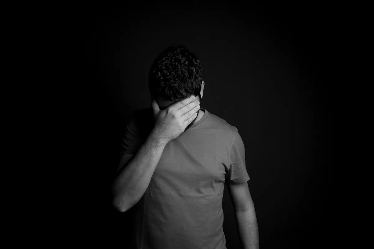 Why It’s Hard to Open Up: How Hypnosis Helps You Feel Safe Expressing Emotions
