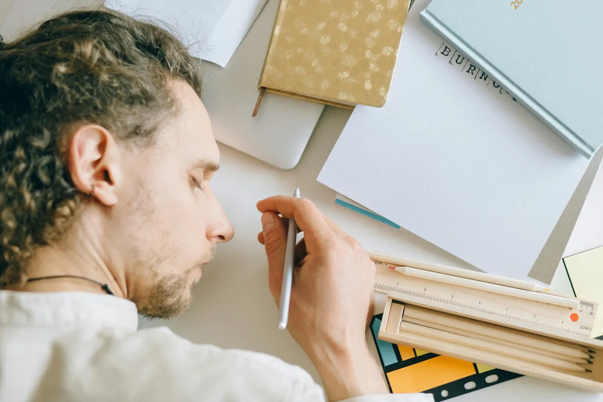 Tired All Day but Awake at Night? How Hypnosis Restores Natural Sleep Cycles