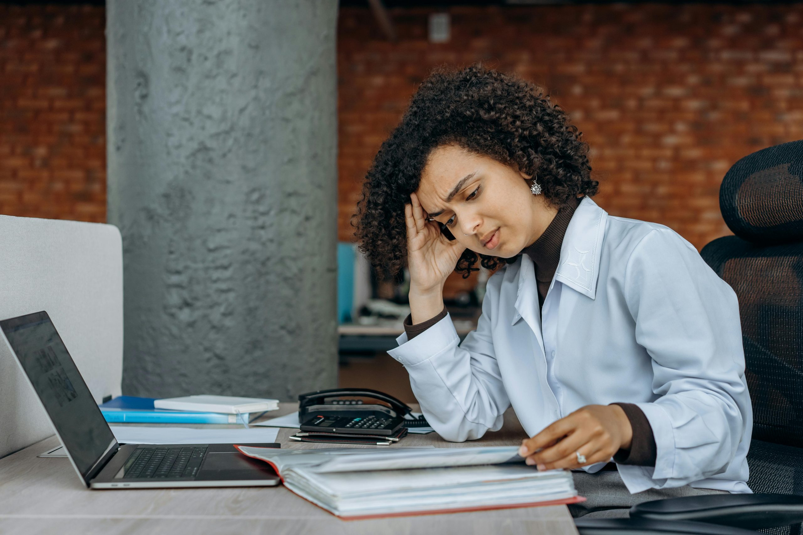 Dreading Work Every Morning? It Might Not Be Your Job, but Burnout Stress