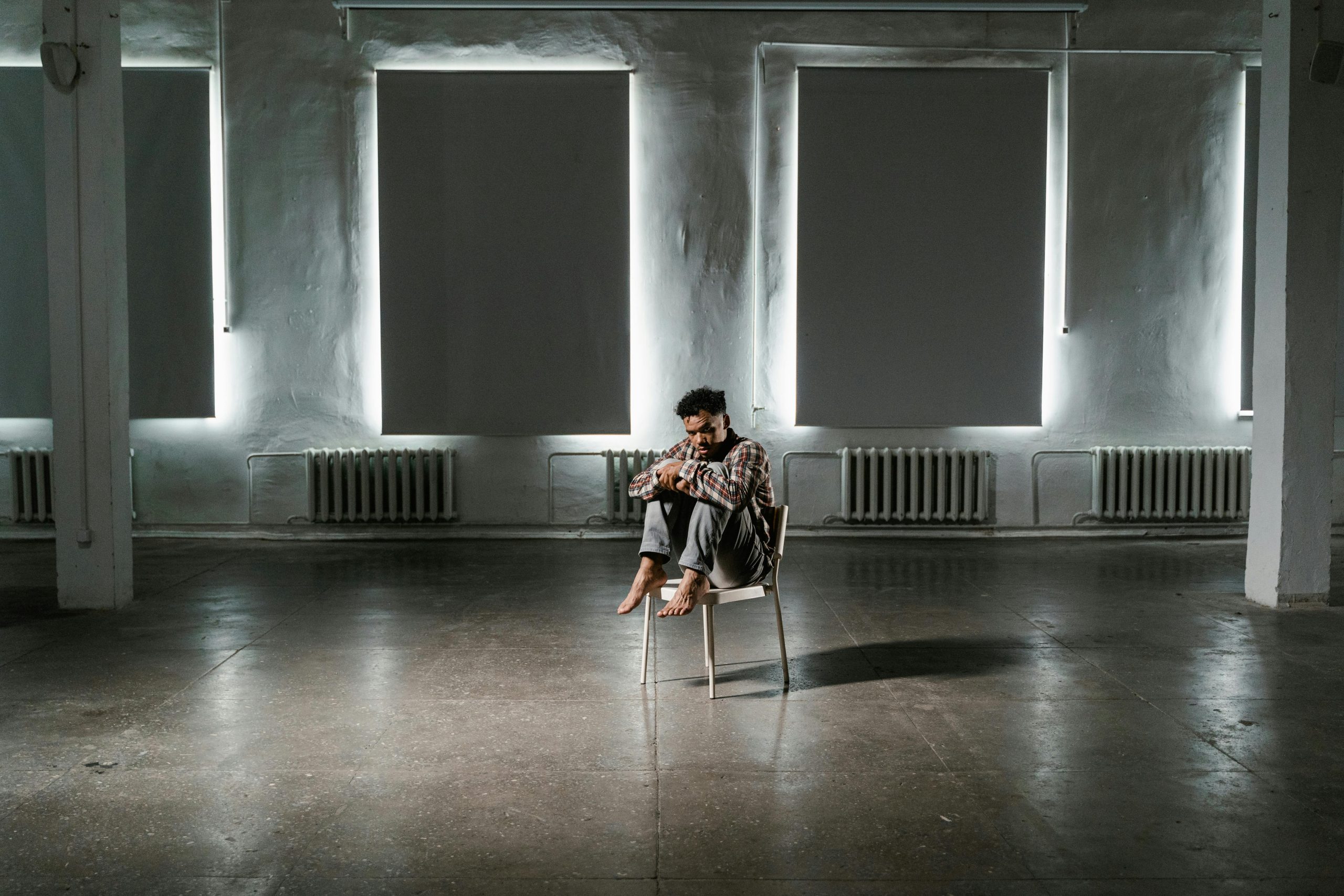“I Can’t Stop Overthinking — Can Hypnosis Quiet My Mind?”